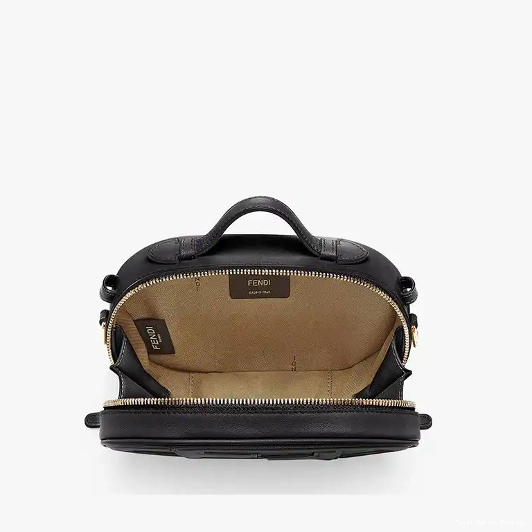 Vintage HOT Leather In Mini O'Lock Black Camera Case Fendi Calf 0706